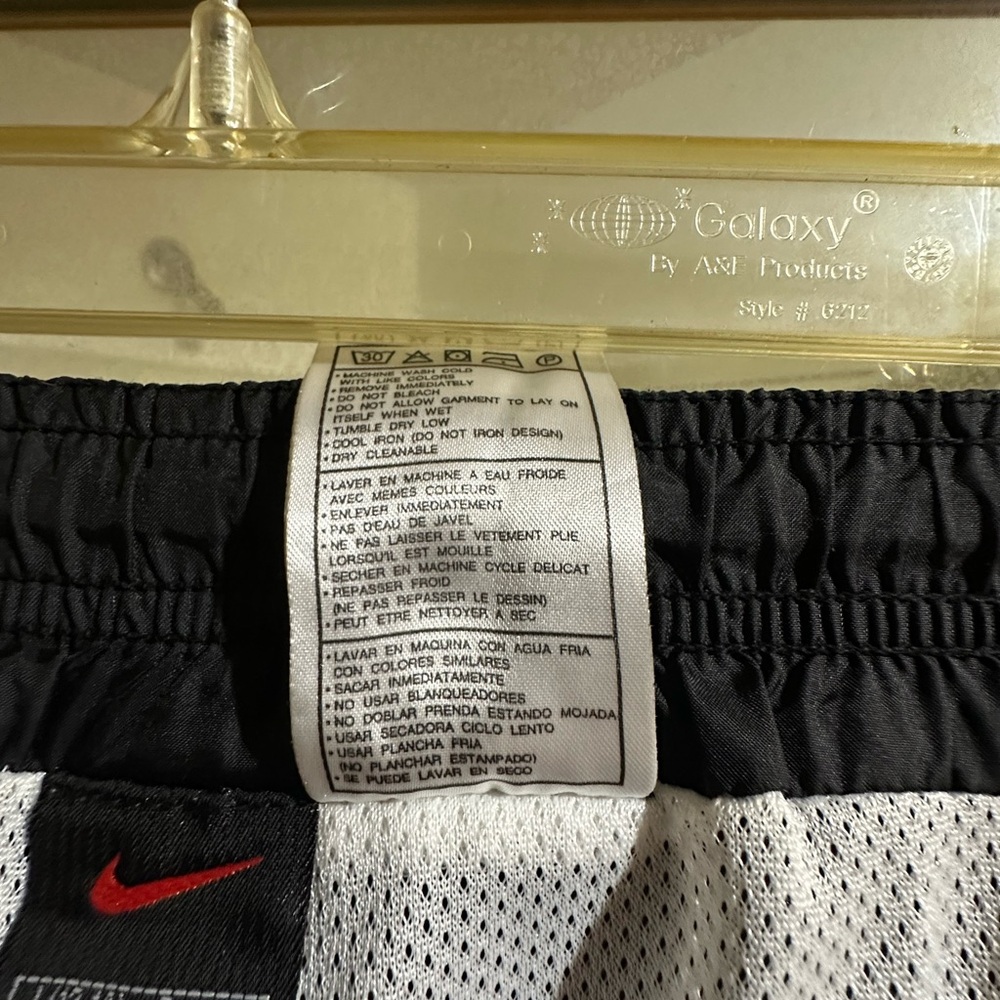 Vintage 1990’s Nike Men's Blue and Black Track Suit - Picture 12 of 14